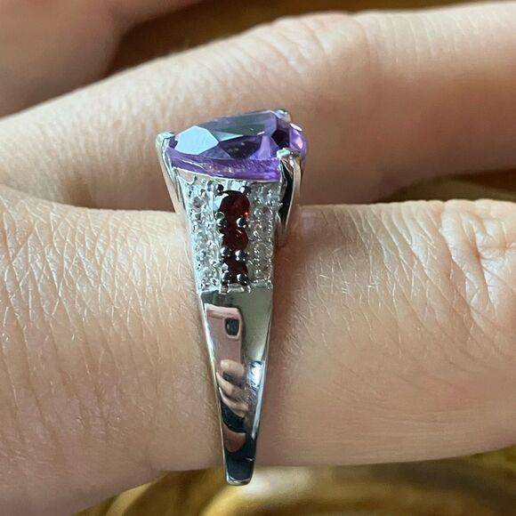 Moroccan Amethyst Red Garnet Sterling Silver Ring - Picture 3 of 9